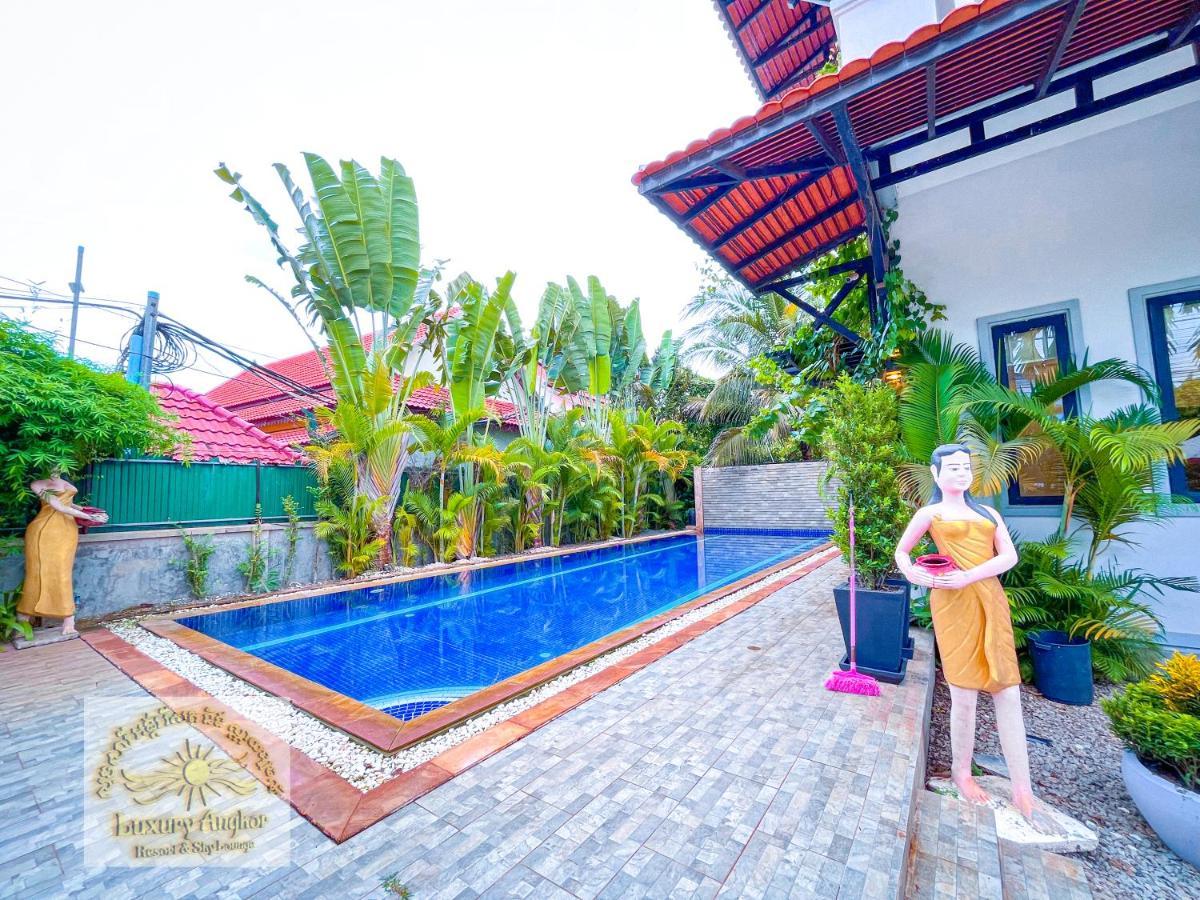 Luxury Angkor Resort & Sky Lounge Siem Reap Exteriör bild