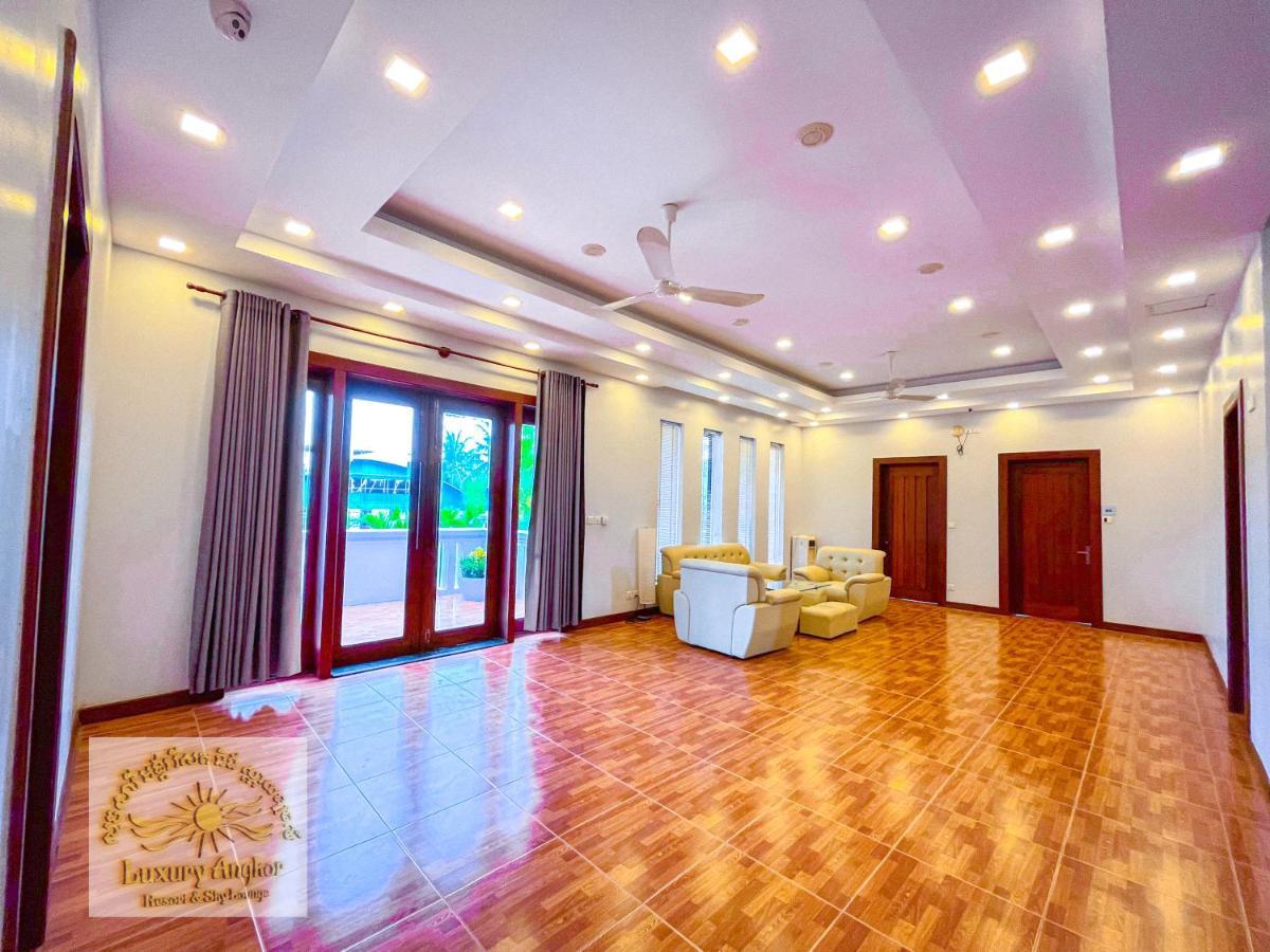 Luxury Angkor Resort & Sky Lounge Siem Reap Exteriör bild