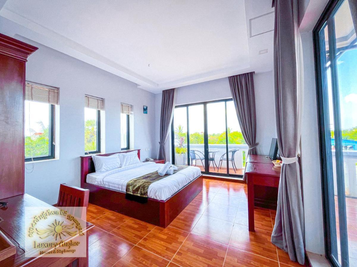 Luxury Angkor Resort & Sky Lounge Siem Reap Exteriör bild